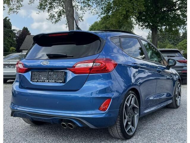 Occasion Ford Fiesta Ultimate 2019 Blauw Hatchback