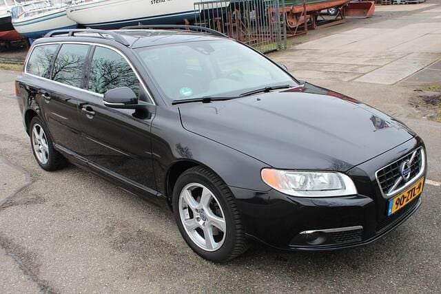 Occasion Volvo V70 180 PK (132 kW) 2013 Zwart (metallic) Stationwagen