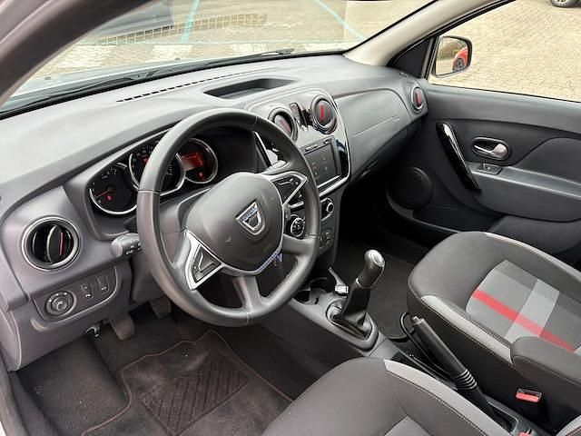 Occasion Dacia Logan MCV Stepway 90 PK (66 kW) 2019 Zilver MPV
