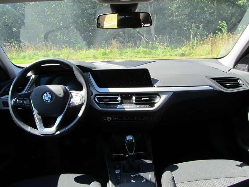 Occasion BMW 118 136 PK (100 kW) 2022 Blauw Hatchback