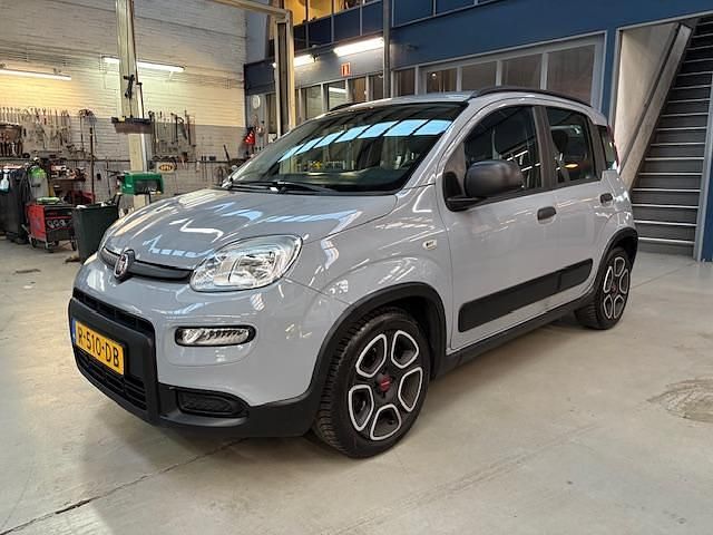 Grijs Gebruikt 2022 Fiat Panda City Life Hatchback | € 13.250 (Eerlijke prijs) - Afbeelding 1/4