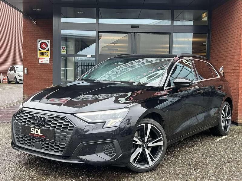 Occasion Audi A3 Sportback e-tron Business 204 PK (150 kW) 2021 Zwart (metallic) Hatchback