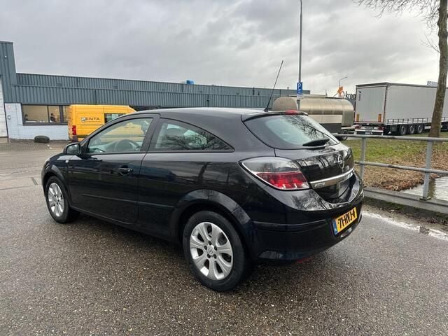 Occasion Opel Astra GTC 116 PK (85 kW) 2009 Zwart Hatchback