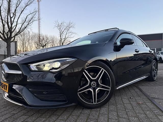 Occasion Mercedes CLA180 Business 136 PK (100 kW) 2019 Zwart Sedan