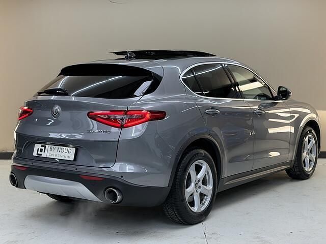 Occasion Alfa Romeo Stelvio Super 200 PK (147 kW) 2017 Zilver SUV