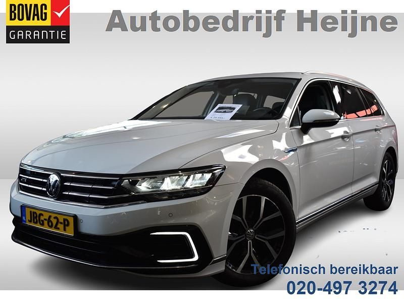 Wit Gebruikt 2020 VW Passat Business Stationwagen | € 23.745 (Eerlijke prijs) - Afbeelding 1/4