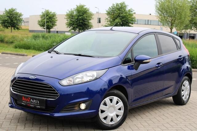Blauw Gebruikt 2014 Ford Fiesta Style Hatchback | € 6.999 (Eerlijke prijs) - Afbeelding 1/4
