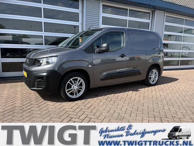 Bruin Gebruikt 2019 Peugeot Partner Premium MPV | € 13.950 - Afbeelding 1/4