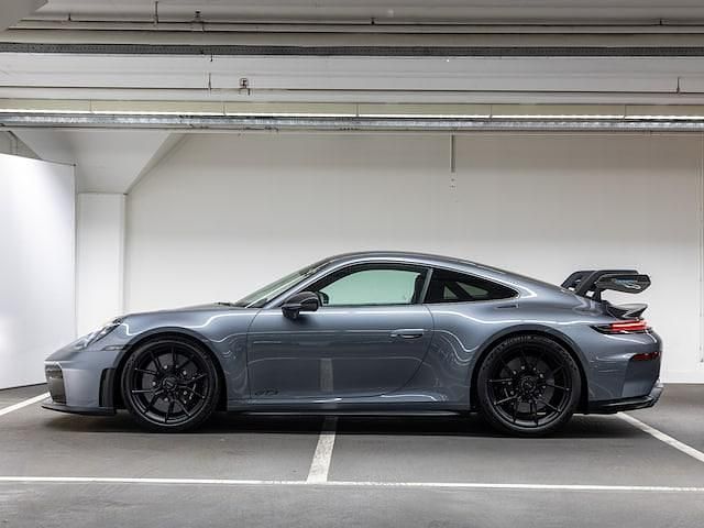 Nieuw Porsche 911 GT3 2025 Grijs (metallic) Coupé