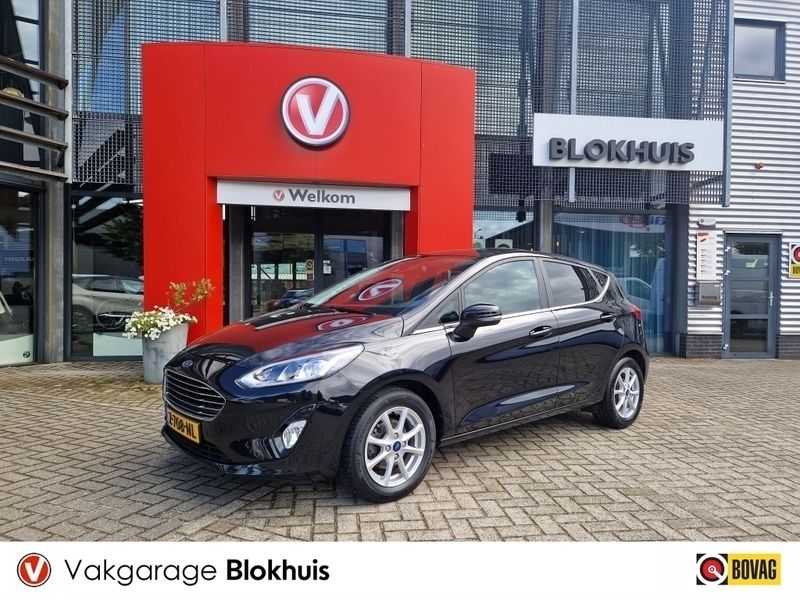Zwart Gebruikt 2021 Ford Fiesta Titanium Hatchback | € 15.490 (Eerlijke prijs) - Afbeelding 1/4