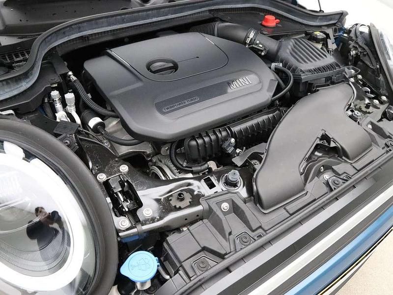 Occasion Mini Cooper Classic 136 PK (100 kW) 2022 Blauw Hatchback