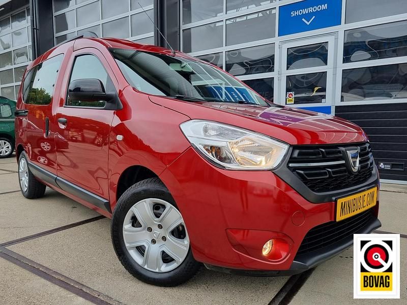 Rood Gebruikt 2019 Dacia Dokker Van | € 18.545 - Afbeelding 1/4