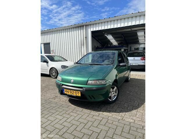 Groen Occasion 2002 Fiat Punto Hatchback | € 999 (Eerlijke prijs) - Afbeelding 1/4