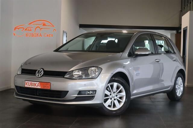 Grijs Gebruikt 2013 VW Golf VII Trendline Sedan | € 8.799 (Eerlijke prijs) - Afbeelding 1/4
