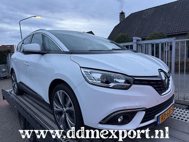 Wit Gebruikt 2017 Renault Grand Scénic IV Intens MPV | € 7.950 (Goede deal) - Afbeelding 1/4