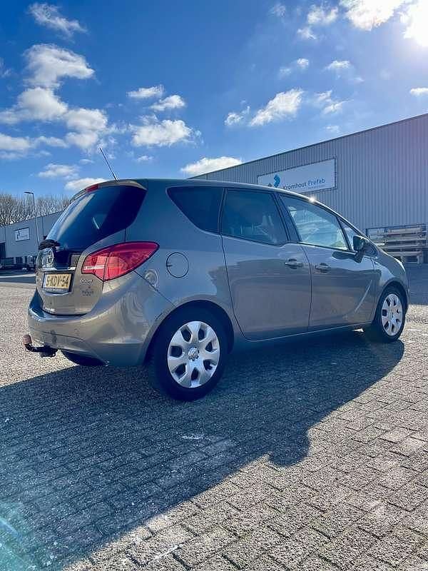 Occasion Opel Meriva 101 PK (74 kW) 2013 Bruin MPV