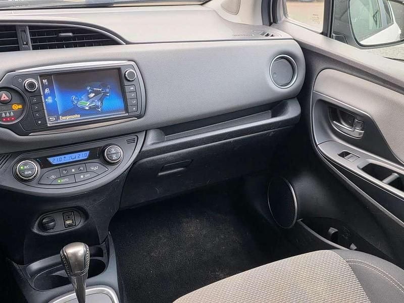 Occasion Toyota Yaris Hybrid Comfort 73 PK (53 kW) 2015 Wit Hatchback