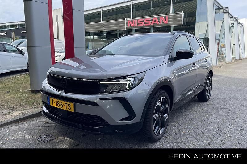 Grijs Gebruikt 2023 Opel Grandland X SUV | € 29.880 (Iets duurder) - Afbeelding 1/4