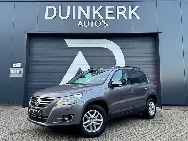 Grijs Gebruikt 2010 VW Tiguan Sport SUV | € 5.950 (Goede deal) - Afbeelding 1/4