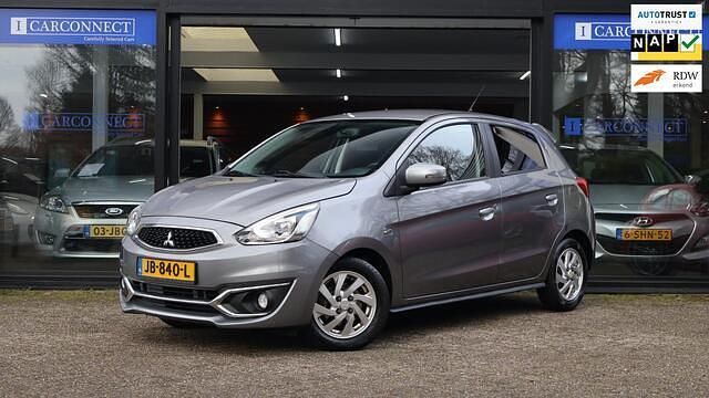 Grijs (metallic) Occasion 2016 Mitsubishi Space Star Intense+ Hatchback | € 6.990 (Eerlijke prijs) - Afbeelding 1/4