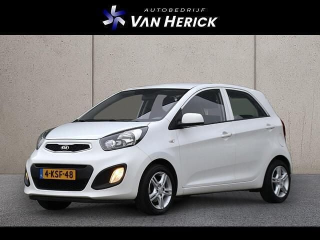 Wit Occasion 2013 Kia Picanto Comfort Hatchback | € 5.745 (Goede deal) - Afbeelding 1/4