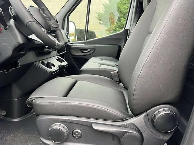 Wit Nieuw 2025 Mercedes Sprinter Van | € 54.208 (Eerlijke prijs) - Afbeelding 1/4