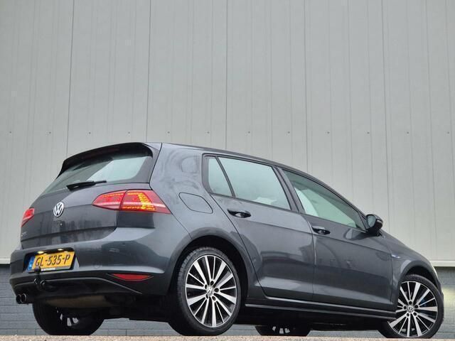 Occasion VW Golf VII GTE 150 PK (110 kW) 2015 Grijs Hatchback