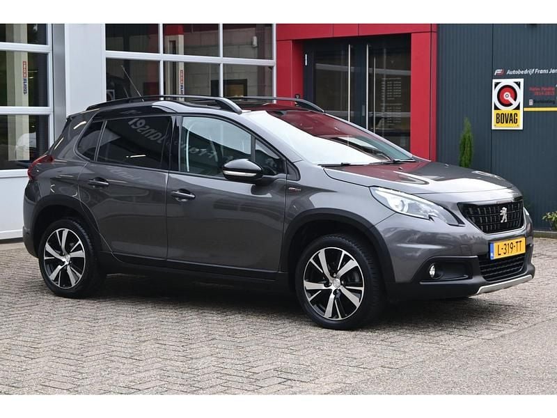 Grijs Gebruikt 2018 Peugeot 2008 GT-line SUV | € 11.400 (Eerlijke prijs) - Afbeelding 1/4