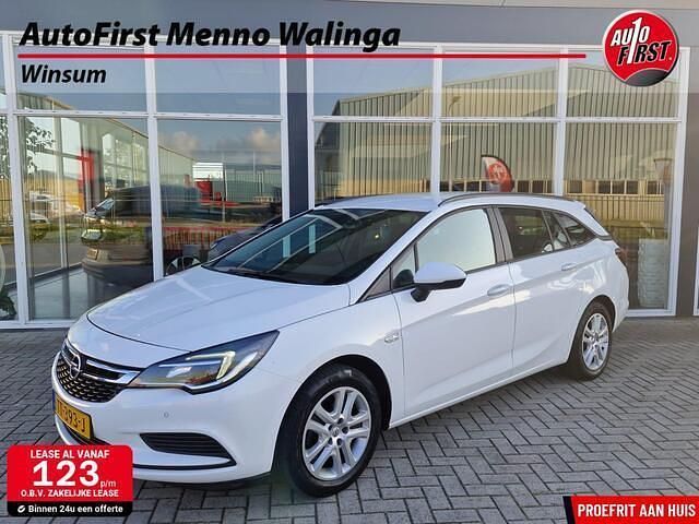 Wit Gebruikt 2018 Opel Astra Edition Stationwagen | € 6.995 (Eerlijke prijs) - Afbeelding 1/4