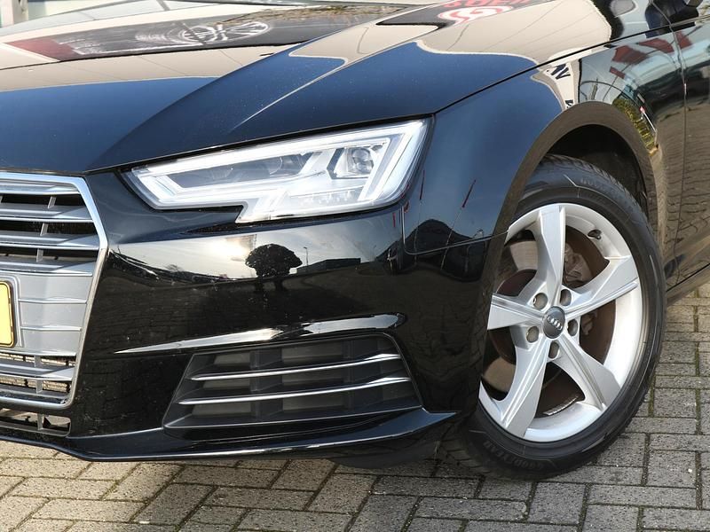 Occasion Audi A4 Sport 150 PK (110 kW) 2018 Zwart Stationwagen