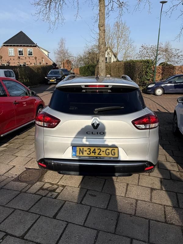 Occasion Renault Clio V Intens 2021 Grijs Stationwagen
