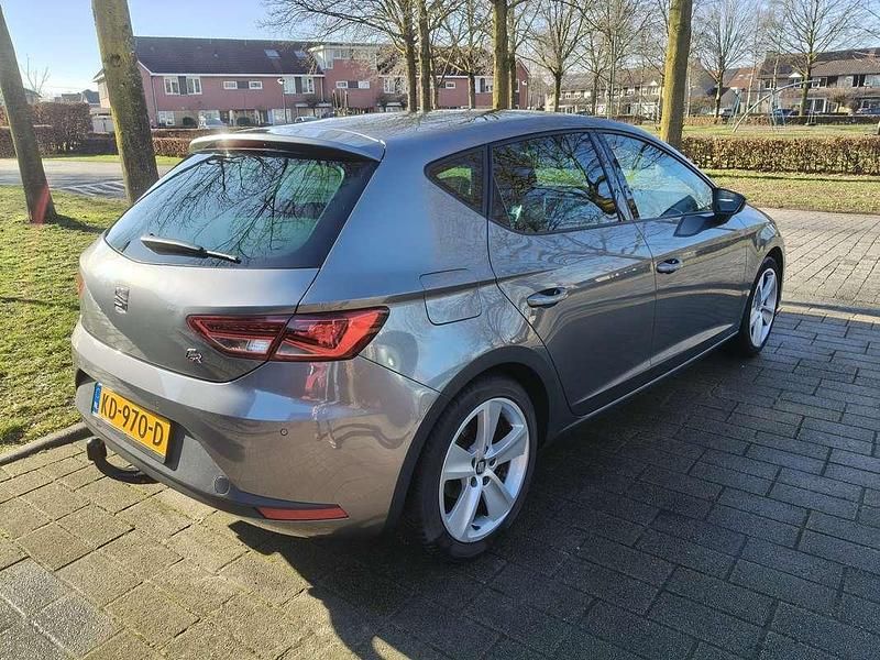 Occasion Seat Leon FR 170 PK (125 kW) 2017 Grijs Hatchback