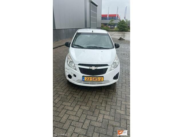 Wit Gebruikt 2011 Chevrolet Spark LS Hatchback | € 950 (Goede deal) - Afbeelding 1/4