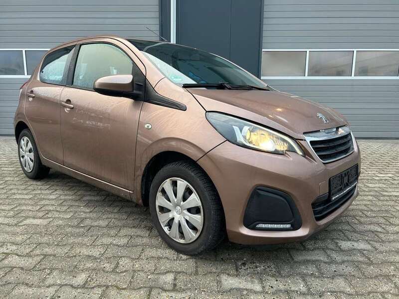 Bruin, metallic lak Gebruikt 2015 Peugeot 108 Access Hatchback | € 6.250 (Eerlijke prijs) - Afbeelding 1/4