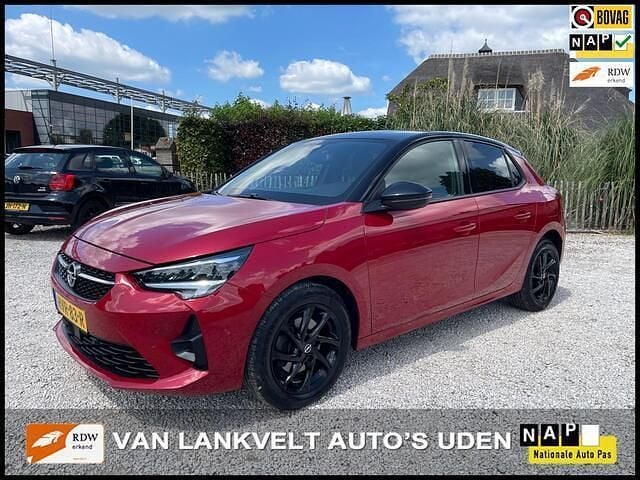 Rood, metallic lak Gebruikt 2023 Opel Corsa GS Line Hatchback | € 16.495 (Eerlijke prijs) - Afbeelding 1/4