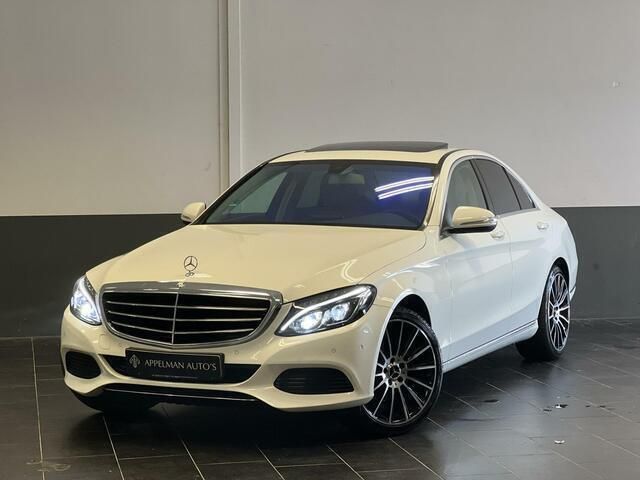 Wit Occasion 2014 Mercedes C200 Prestige Sedan | € 22.995 (Duur) - Afbeelding 1/4