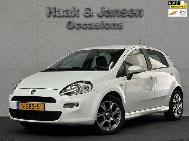 Wit Gebruikt 2013 Fiat Punto Evo Pop Hatchback | € 4.795 (Eerlijke prijs) - Afbeelding 1/4