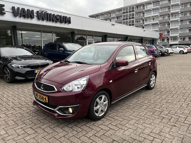Rood Gebruikt 2017 Mitsubishi Space Star Hatchback | € 10.500 (Eerlijke prijs) - Afbeelding 1/4