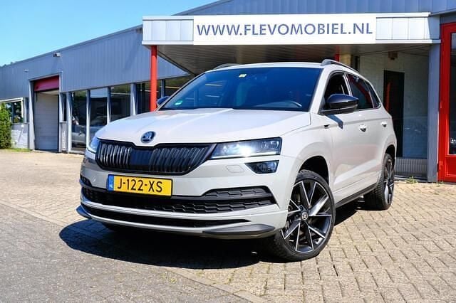 Grijs Gebruikt 2021 Skoda Karoq SportLine SUV | € 19.950 (Super prijs) - Afbeelding 1/4