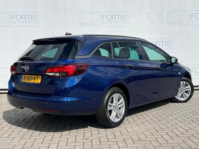 Occasion Opel Astra Edition 2021 Blauw Stationwagen