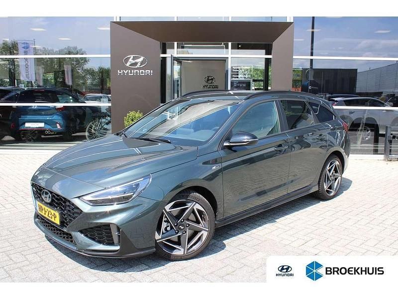 Groen Gebruikt 2025 Hyundai i30 N Line Stationwagen | € 38.700 - Afbeelding 1/4
