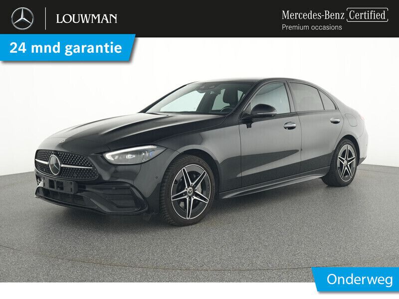 Zwart Gebruikt 2023 Mercedes C300e AMG Sedan | € 45.945 (Goede deal) - Afbeelding 1/4