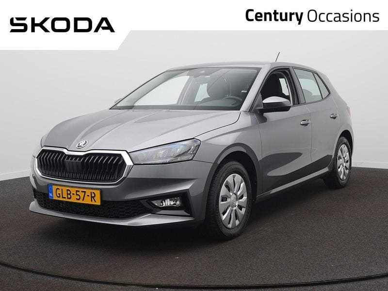 Grijs Gebruikt 2024 Skoda Fabia Selection Hatchback | € 21.900 (Goede deal) - Afbeelding 1/4
