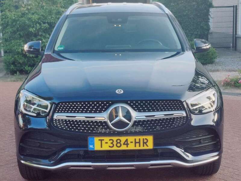 Blauw Gebruikt 2022 Mercedes GLC300e SUV | € 55.000 (Duur) - Afbeelding 1/4