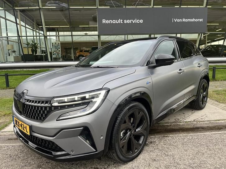 Grijs Gebruikt 2023 Renault Austral Iconic Esprit Alpine SUV | € 31.950 (Eerlijke prijs) - Afbeelding 1/4