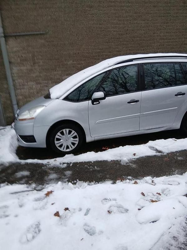Occasion 2010 Citroën Grand C4 Picasso MPV | € 825 (Goede deal) - Afbeelding 1/4