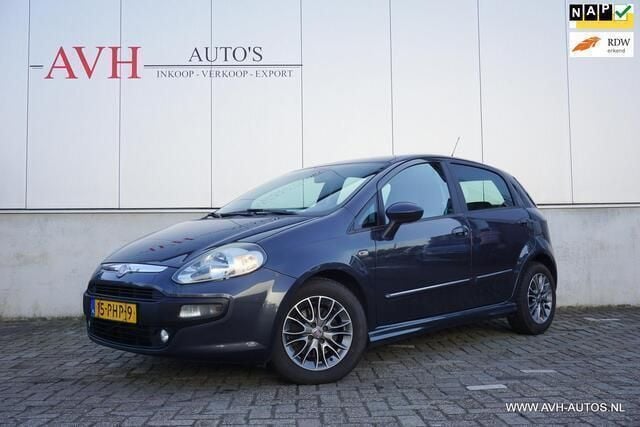 Hatchback Gebruikt 2011 Fiat Punto Evo Dynamic Hatchback | € 2.750 (Duur) - Afbeelding 1/4