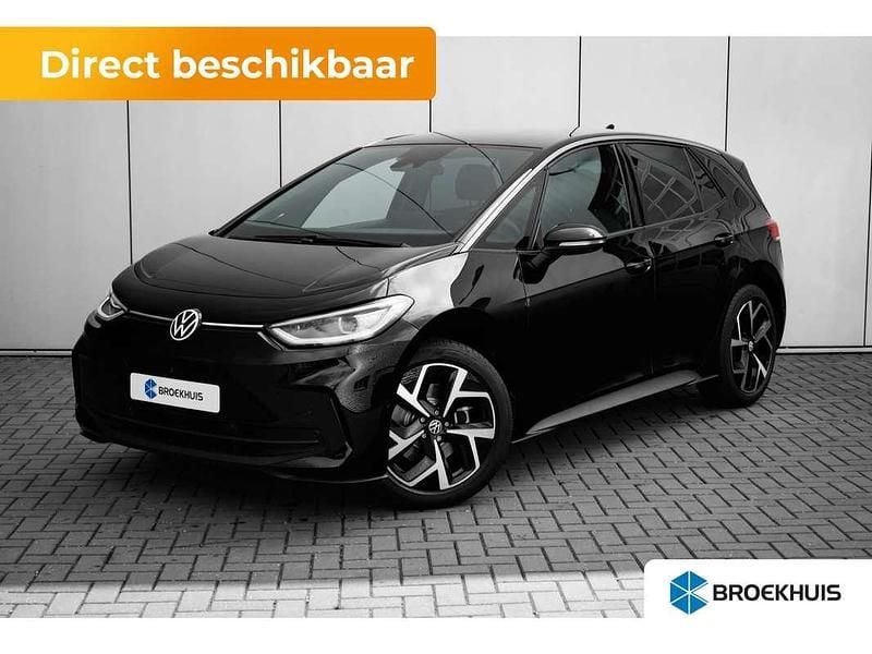 Zwart, metallic lak Nieuw 2025 VW ID.3 Pro Hatchback | € 38.075 - Afbeelding 1/4