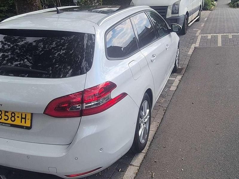 Occasion Peugeot 308 110 PK (80 kW) 2019 Wit Stationwagen