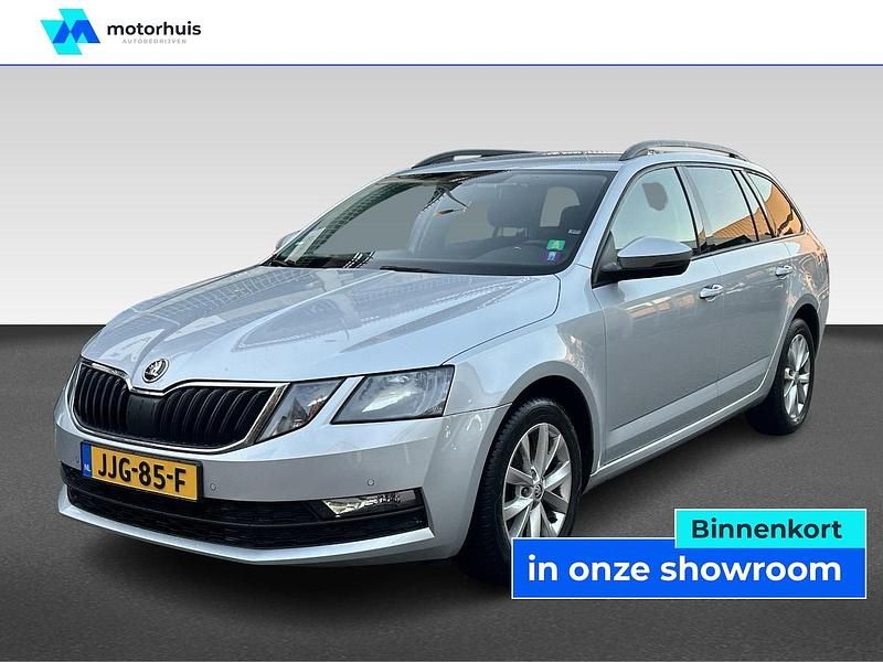 Grijs Gebruikt 2019 Skoda Octavia Business Line Stationwagen | € 12.945 (Goede deal) - Afbeelding 1/4